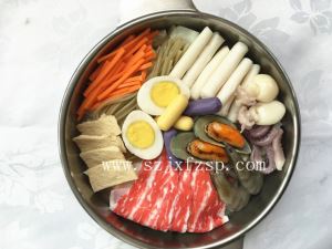 仿真菜 海鲜牛肉年糕火锅 仿真菜 海鲜牛肉年糕火锅