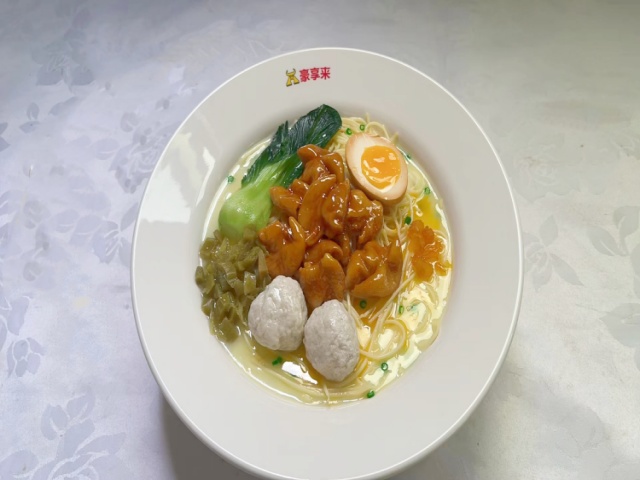 <b>招牌仿真肥肠面样品菜模型</b>